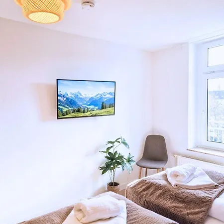 Bahnhofsnahes 7 Mit Boxspringbetten, Tv, Wifi, Balkon * Chemnitz