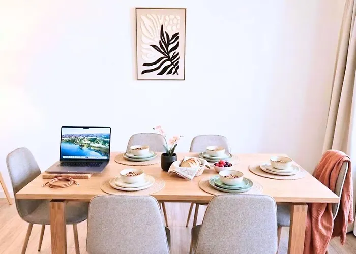 Zentrale & Ruhige 3-raum Mit Balkon