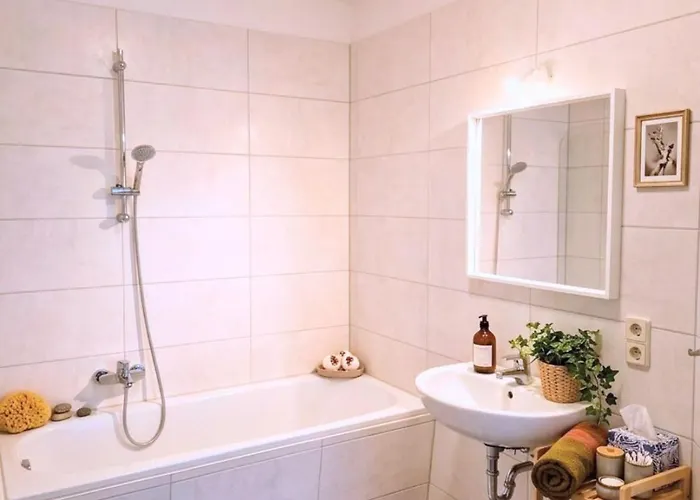 Zentrale & Ruhige 3-raum Mit Balkon *