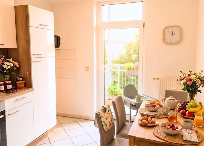 Apartment Zentrale & Ruhige 3-raum Mit Balkon Chemnitz