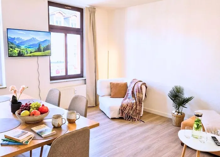 Zentrale & Ruhige 3-raum Mit Balkon *